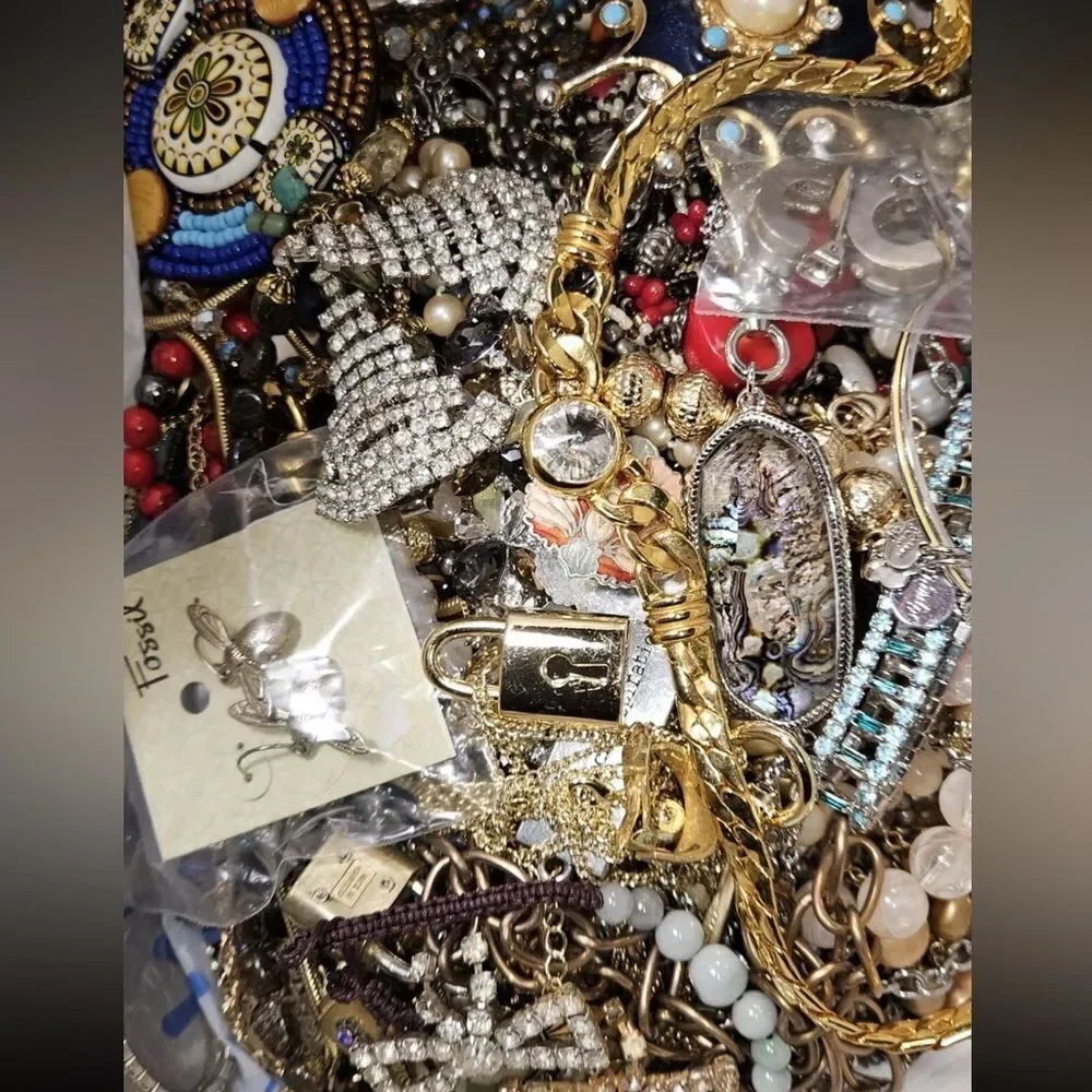 Limited Edition 1 LB Jewelry Discovery Bundle Gold Silver Vintage Wearable Mix!